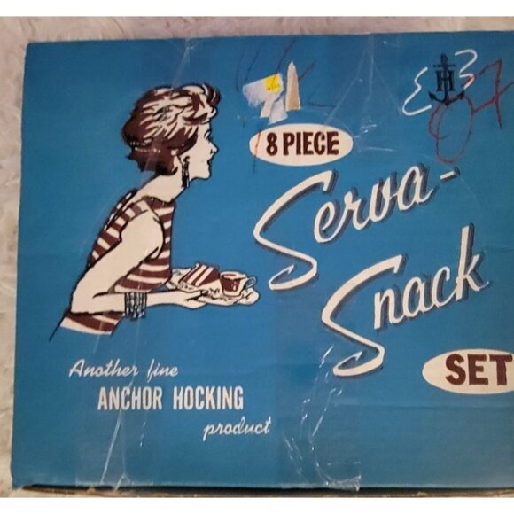 Vintage 8 Piece Anchor Hocking Serwa-Snack Set With Serving Trays & Cups - Picture 2 of 10